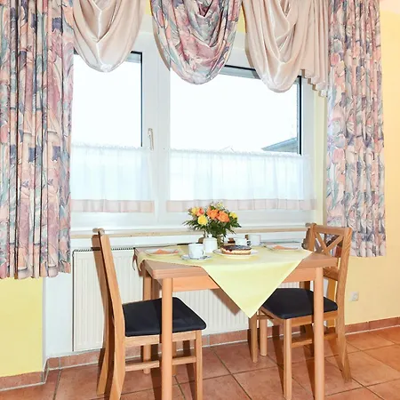 Gaestehaus Sturmeck بينسيرسيال